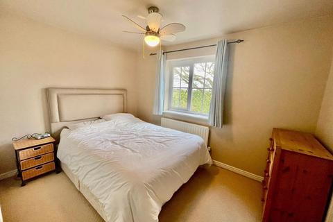 5 Tiller Grove, Roughley, Sutton Coldfield, B75 5TT