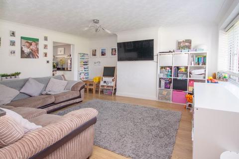 3 bedroom terraced house for sale, Calmore