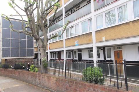 3 bedroom property to rent, Cope Street, London SE16