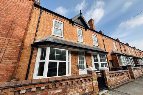 4 bedroom terraced house to rent, 62 Cecil Street, Lincoln