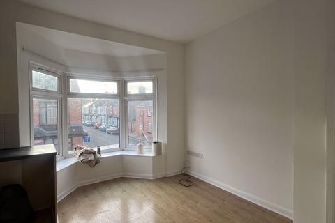 2 bedroom apartment to rent, Crescent Road, Middlesbrough, TS1