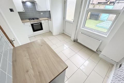 2 bedroom terraced house for sale, Elizabeth Villas, Llandudno