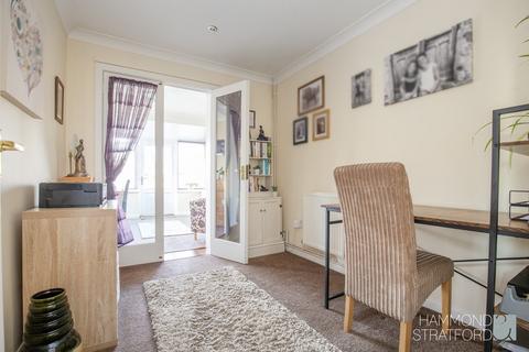 6 Brookside, North Elmham, Dereham, NR20 5JP