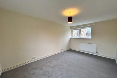 2 bedroom apartment to rent, Pennycroft, Pixton Way, Croydon