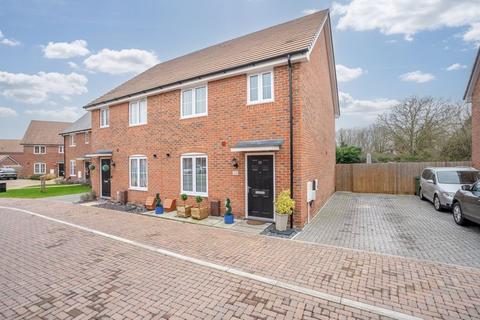 3 bedroom semi-detached house for sale, Buckle Mead, Eastergate, Chichester