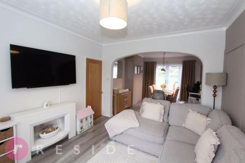 3 bedroom semi-detached house for sale, Kinder Way, Manchester M24