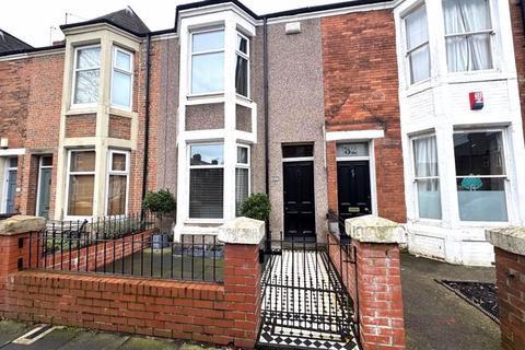 2 bedroom terraced house for sale, Wandsworth Road, Heaton