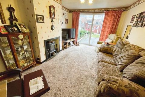 3 bedroom semi-detached bungalow for sale, Lynton Lea, Manchester