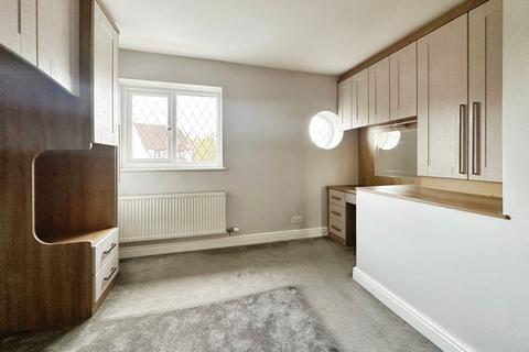 3 bedroom mews for sale, Greenoak, Manchester