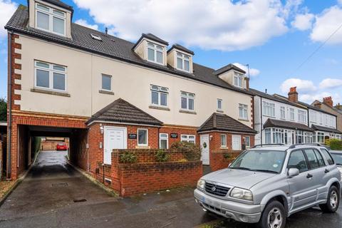 2 bedroom apartment for sale, Brinkley Road, Worcester Park