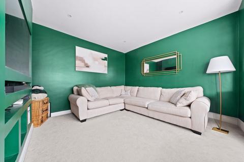 3 bedroom end of terrace house for sale, Elmstead Gardens, Worcester Park