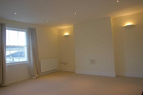 2 bedroom flat to rent, Cambray Place, Cheltenham