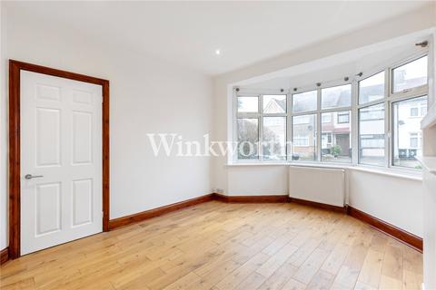 4 bedroom terraced house to rent, Hazelwood Road, Enfield, EN1