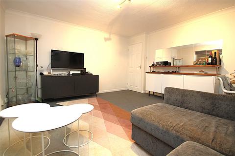 391 Hurst Road, West Molesey, KT8 1QW