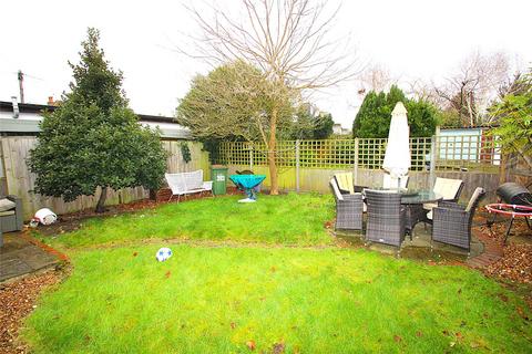 391 Hurst Road, West Molesey, KT8 1QW