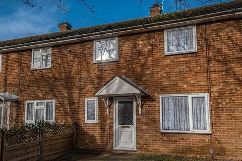 3 bedroom terraced house to rent, Goosecroft, Hemel Hempstead.