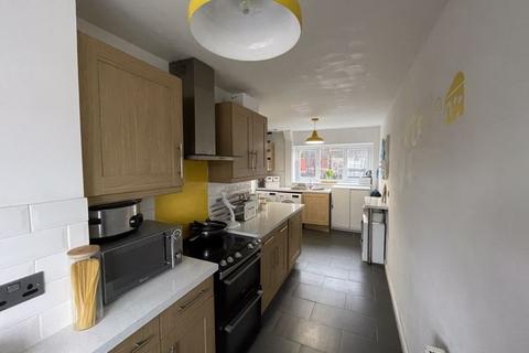 48 Heol Y Plas, Cefn Mawr, Wrexham, LL14 3PP