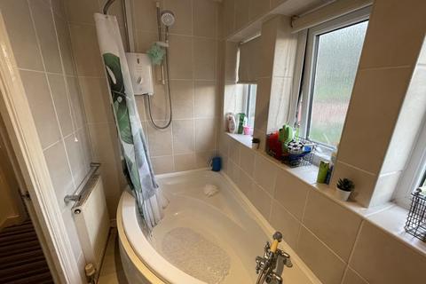 48 Heol Y Plas, Cefn Mawr, Wrexham, LL14 3PP