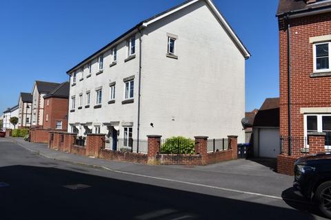 4 bedroom townhouse for sale, Shears Drive, Amesbury                                                                *VIDEO TOUR*