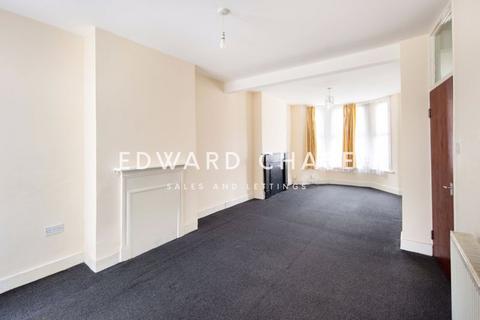 2 bedroom semi-detached house for sale, Wallington Road, Seven Kings, IG3