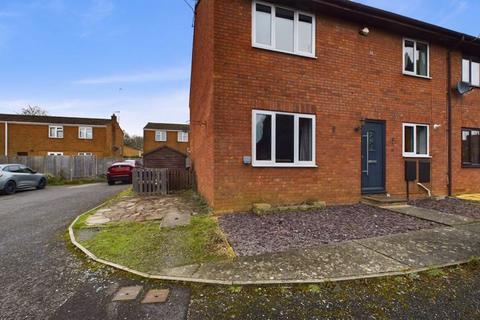 2 bedroom end of terrace house for sale, Herblay Close, Yeovil