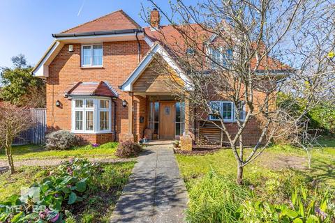 5 bedroom detached house for sale, Hurn Way, Christchurch, BH23