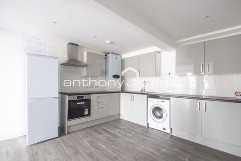 2 bedroom apartment to rent, 4a Bellegrove Road, Welling DA16