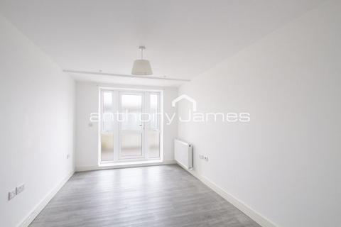 2 bedroom apartment to rent, 4a Bellegrove Road, Welling DA16