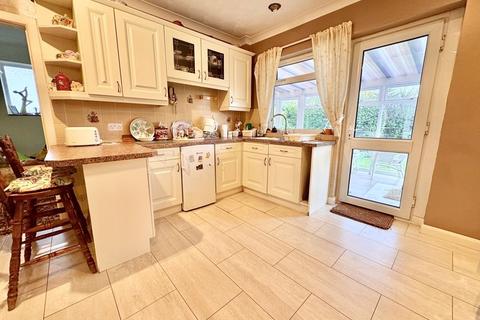 2 bedroom detached bungalow for sale, Broadway, Hengistbury Head