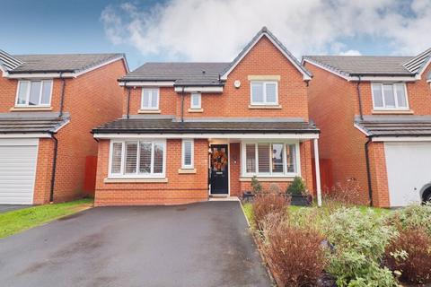 4 bedroom detached house for sale, Yarn Close, Manchester M28