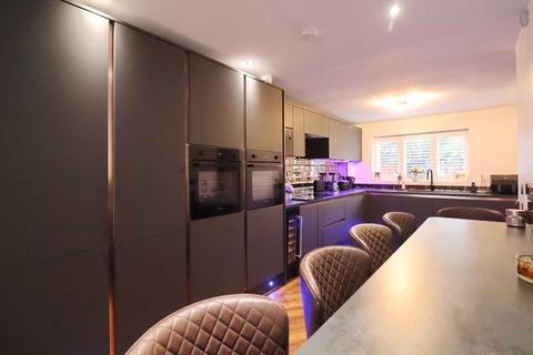 10 Yarn Close, Worsley, Manchester, M28 3UG