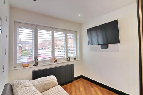 10 Yarn Close, Worsley, Manchester, M28 3UG