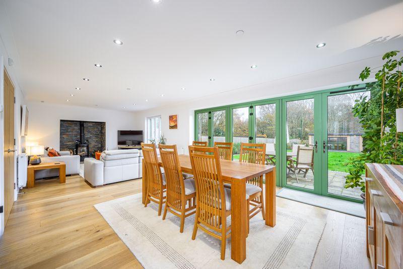 Dining/Sitting Room