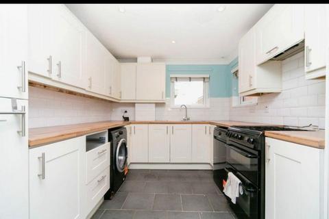 41 Windrows, Skelmersdale, WN8 8NN