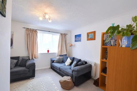 1 bedroom maisonette to rent, Bath Road, Ashford TN24