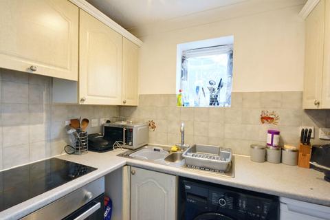 1 bedroom maisonette to rent, Bath Road, Ashford TN24