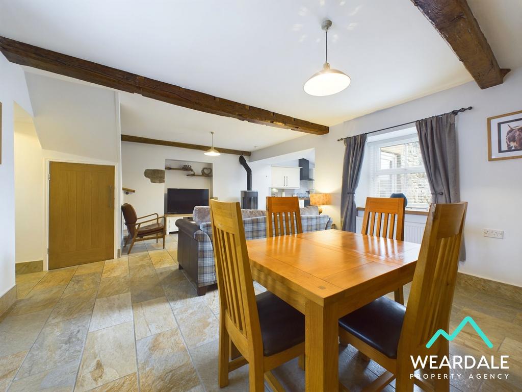 Living/Dining Area