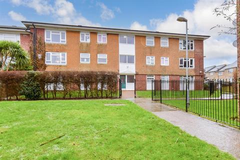 3 bedroom flat for sale, Slade Road, Ryde PO33