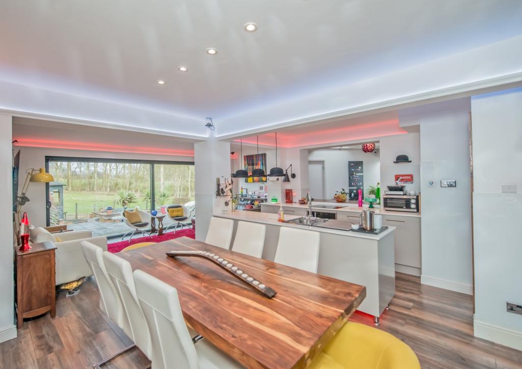 Living Kitchen