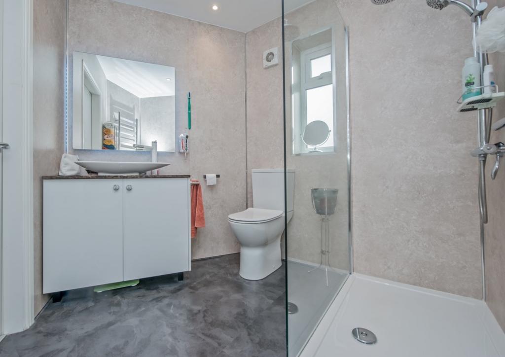 Ensuite