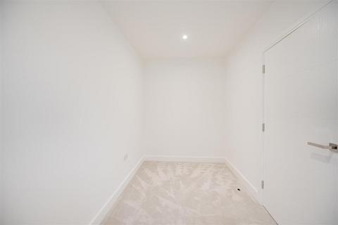 4 bedroom house to rent, Kidbrooke Village, London, SE3 9BU