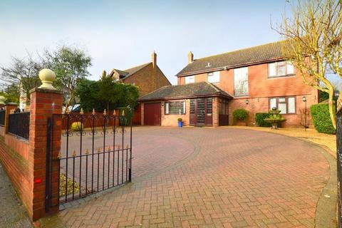 4 bedroom detached house for sale, Church Road, Streatley, Bedfordshire, LU3 3PN