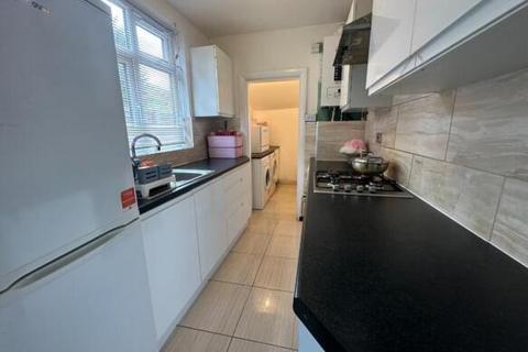 3 bedroom semi-detached house for sale, Rosslyn Crescent, Icknield, Luton, Bedfordshire, LU3 2AU