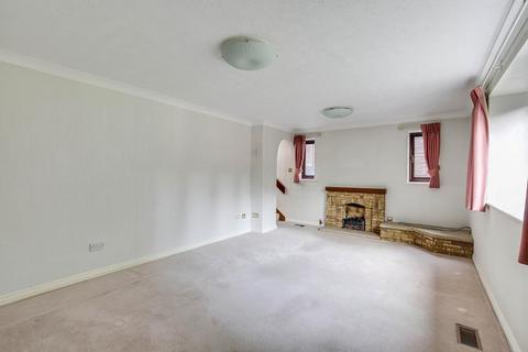 6 Abercorn Close, South Croydon, CR2 8TG