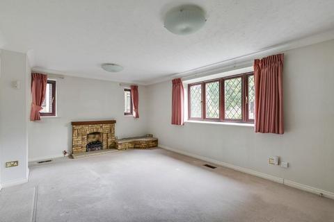 6 Abercorn Close, South Croydon, CR2 8TG