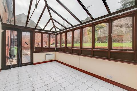 6 Abercorn Close, South Croydon, CR2 8TG