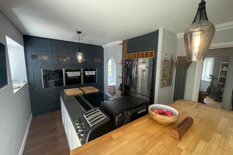 39 Clos Bronwydd, Ebbw Vale, NP23 5NG