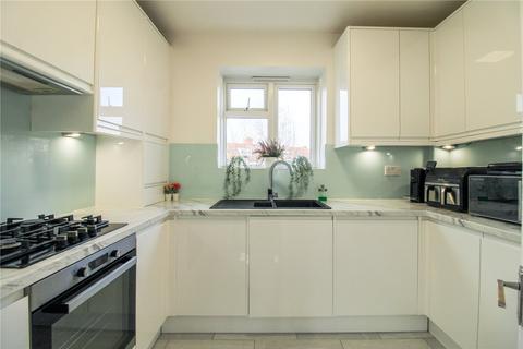 3 bedroom apartment for sale, Rees Gardens, Addiscombe, CR0