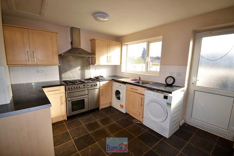 3 bedroom terraced house to rent, Villa Road, Radford CV6