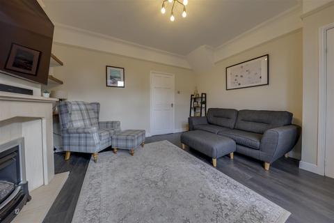 77 Booth Crescent, Waterfoot, Rossendale, BB4 9BU